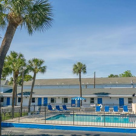 Royal Palms Motel タイビーアイランド エクステリア 写真